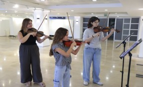 Güzelyalı’da 7’den 77’ye sanat var