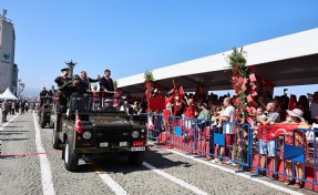 İzmir'de 30 Ağustos Zafer Bayramı coşkusu yaşanacak; Vali Elban'dan İzmirlilere davet!