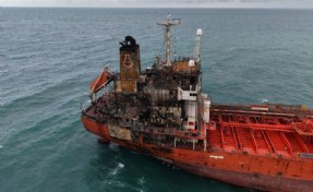 Karadeniz’de dron saldırısına uğrayan tanker Samsun’da karaya oturdu