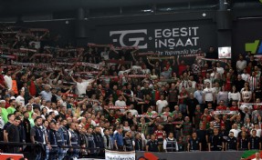 Karşıyaka'da üç branşın kombinesi satışa çıktı