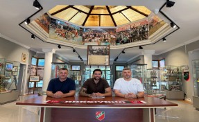 Karşıyaka potada transfere başladı