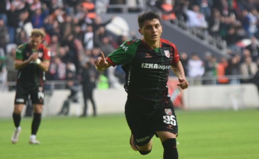 Karşıyakalı Berat Süper Lig yolcusu