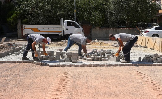 Kemalpaşa’da asfalt seferberliği sürüyor