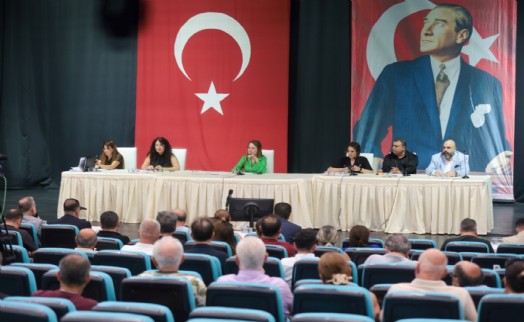 Konak Belediye Meclisi olağanüstü toplandı: İhtisas komisyonları belirlendi