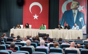 Konak Belediye Meclisi olağanüstü toplandı: İhtisas komisyonları belirlendi