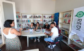 Konak’ta Roman gençlere CV ve kariyer yönetimi eğitimi
