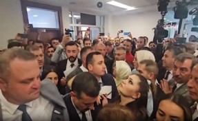 Meclis’te komisyon öncesi gerilim: İzdiham yaşandı, ezilme tehlikesi geçirdiler!
