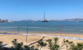 Muğla'da halk plajı, deniz suyundaki kirlilik şüphesiyle tedbiren kapatıldı