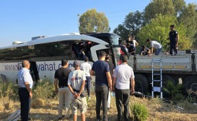 Muğla'da yolcu otobüsü TIR’a çarptı: 2 ölü, 17 yaralı