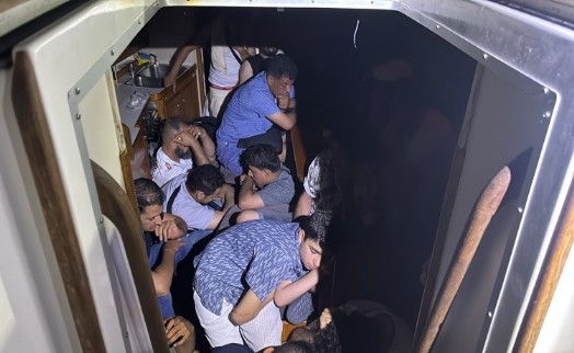 Muğla’da göçmen kaçakçılarına darbe: 2 organizatör şüphelisi ile 40 kaçak göçmen yakalandı