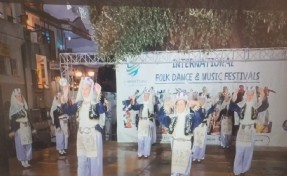 Narlıdere’den Ohrid’e zeybek rüzgarı: İzmir’i gururla temsil ettiler