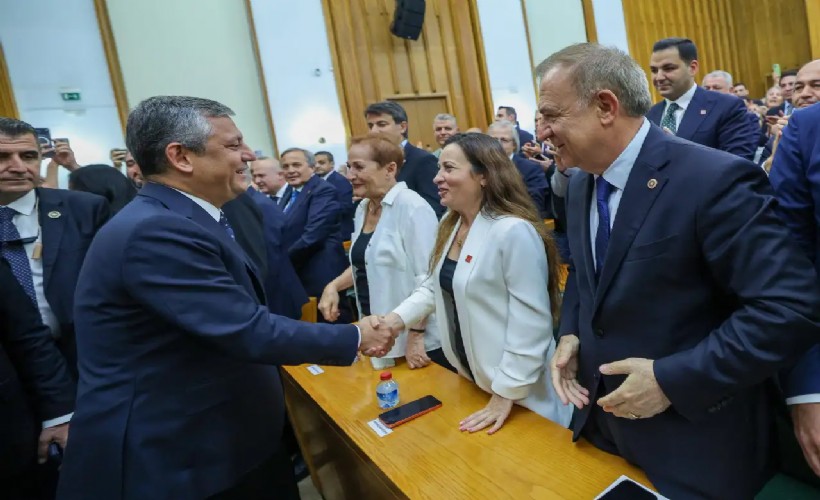 Özalper'in gözaltına alınmasına Özel'den sert tepki: Kötülük durmak bilmiyor!