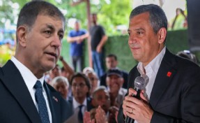 Özel’den İzmir’e ilişkin çarpıcı açıklama: 'Oyu Tugay'a yakın bile çıksaydı aday gösterilirdi'
