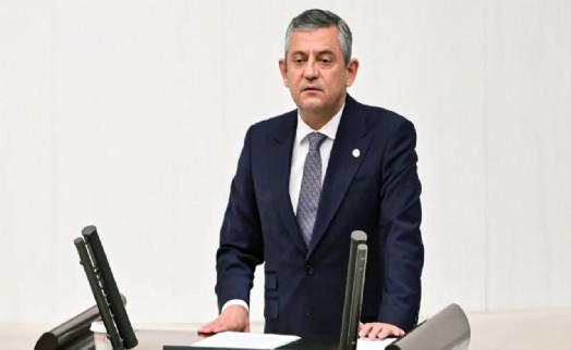 Özgür Özel 'Evet' dedi, vekilleri serbest bıraktı!