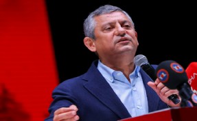 Özgür Özel'den Malazgirt Zaferi ve Büyük Taarruz mesajı