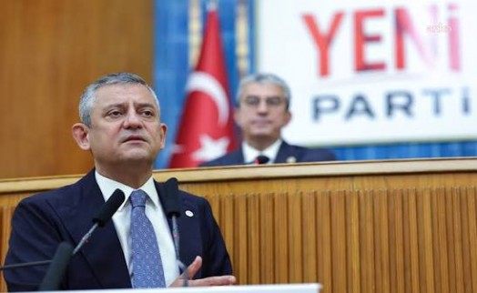Özgür Özel’den 'çerçeve yasa'ya ilk tepki: Tutumumuz aynı ama yanlış yapıldı