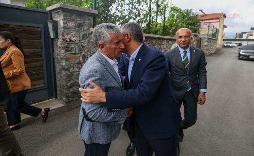 Özgür Özel’den önceki dönem CHP Milletvekili Arık’a taziye ziyareti