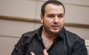 Şahan Gökbakar, AHBAP soruşturmasında 'tanık' olarak ifade verdi