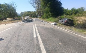 Şerit ihlali kazası can aldı: 2 kardeş hayatını kaybetti
