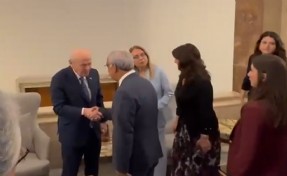 TBMM kulisinde Devlet Bahçeli ile DEM Partililer tokalaştı