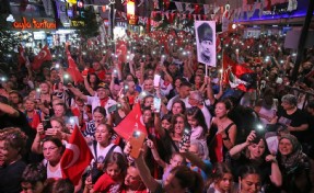 TCG KARŞIYAKA ilk kez Karşıyaka’da: Gemi 30 Ağustos’ta ziyarete açılacak