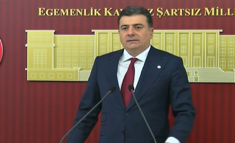 YENİ Parti Sözcüsü Zeynel Emre, partisinin Kurultay takvimini açıkladı