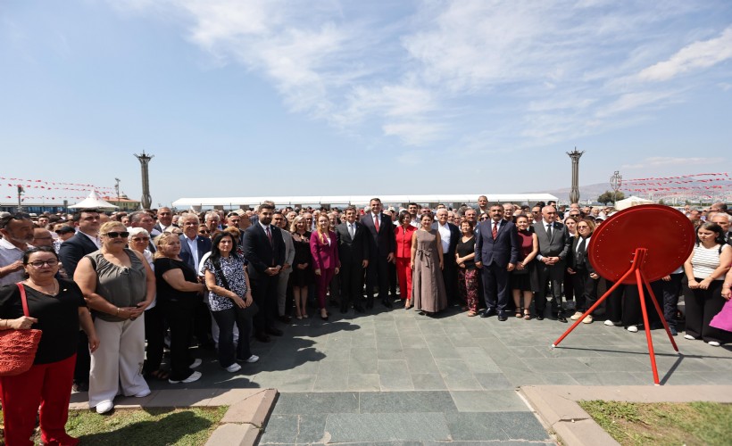 YENİ Parti'den İzmir'de 30 Ağustos mesajı: Halkımızla omuz omuza yürüyeceğiz
