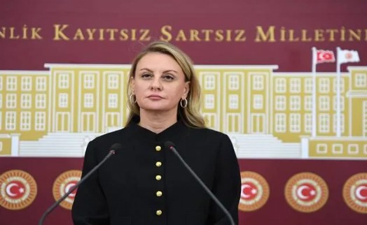 YENİ Partili Ösen’den Tamer Karadağlı’ya sert tepki: 'Sanatçıya tasarruf, yönetime saltanat olmaz'