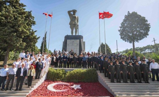 104 yıllık gururun ilk adımı: Bornova’da muhteşem 9 Eylül coşkusu