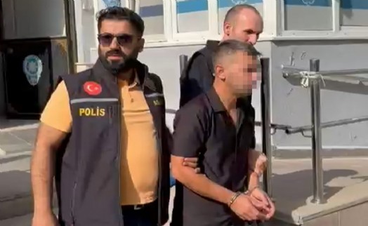 20 yıl hapis cezasıyla aranıyordu: Berberde yakalandı