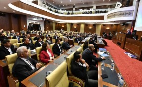 30 Ankara Büyükşehir Belediye Meclisi üyesi CHP’den istifa etti