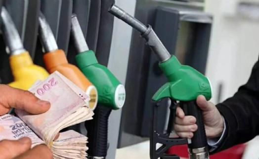 Akaryakıta çifte zam! İzmir'de motorin 90 lira bandına ulaştı!