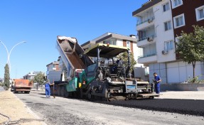 Aliağa ve Seferihisar’da yollar yenileniyor