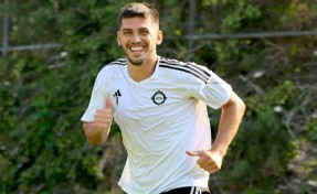 Altay'da Ceyhun Gülselam futbolu bıraktı