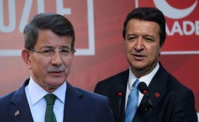 Arıkan'dan Davutoğlu'na soruşturma açılmasına tepki: 'Siyasi eleştiriler yargının konusu değil, siyasetin gündemidir'