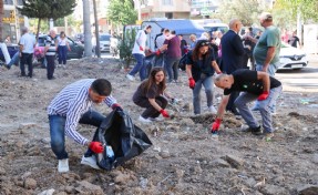 Buca’da Dünya Temizlik Günü’ne özel temizlik harekatı