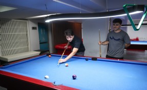 Buca’da üniversitelilere tam destek