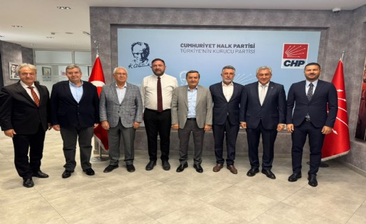 CHP İzmir’de eski başkanlar yeniden sahada: 30 ilçede çalışma başlıyor