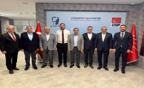 CHP İzmir’de eski başkanlar yeniden sahada: 30 ilçede çalışma başlıyor