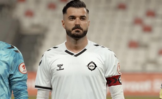 Derbide dalya: Sefa Özdemir 100’üncü kez Altay formasını giydi