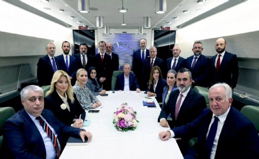 Erdoğan'dan uçakta 'süreç' eleştirilerine yanıt: 'Riskli yaklaşımları hoş görmeyiz'