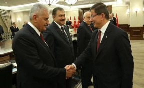 Eski başbakanlar mahkemelik oldu: Davutoğlu’na 20 bin TL tazminat