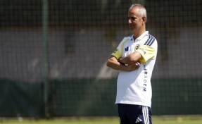 Fenerbahçe'de 'istifa krizi' çözüldü: İsmail Kartal takımın başında
