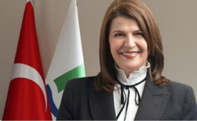 Foça Belediye Başkanı Saniye Bora Fıçı AK Parti'ye geçiyor