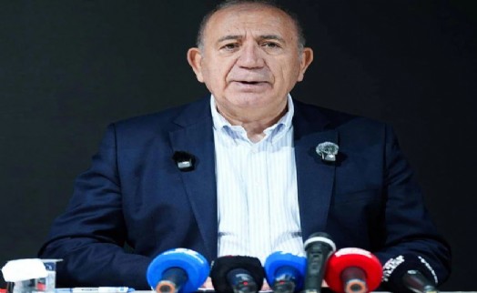 Gürsel Tekin’in kayyımlık görevi sona erdi: Gözler CHP genel merkezinde