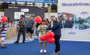 İEF'de fuarın kalbinde belediye sokağı hareketliliği