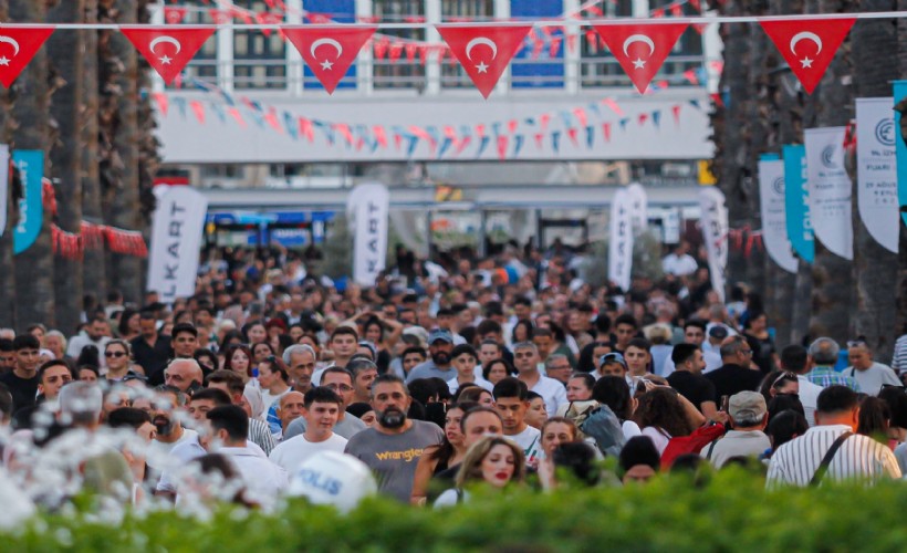 İEF’de eğlence ve sürprizler bir arada
