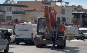 İzmir'de feci kaza! Yolun karşısına geçmek isterken can verdi