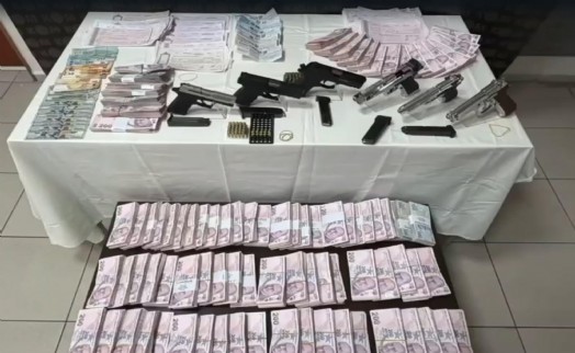 İzmir'de tefeci operasyonu: 10 gözaltı