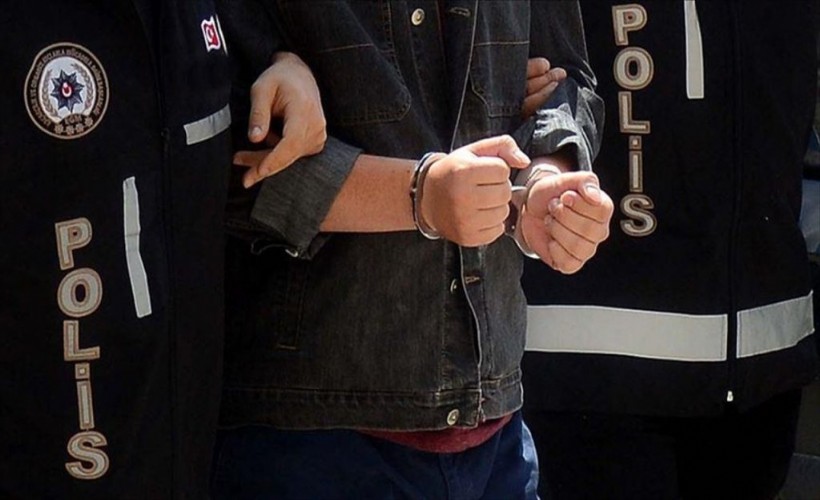 İzmir’de zehir tacirlerine büyük darbe: 2 tutuklama